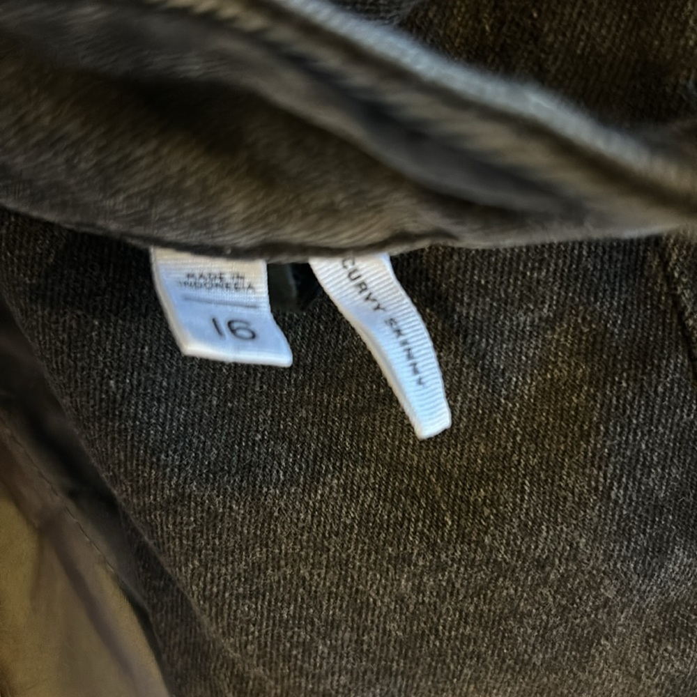 Loft Jeans - Picture 6 of 6
